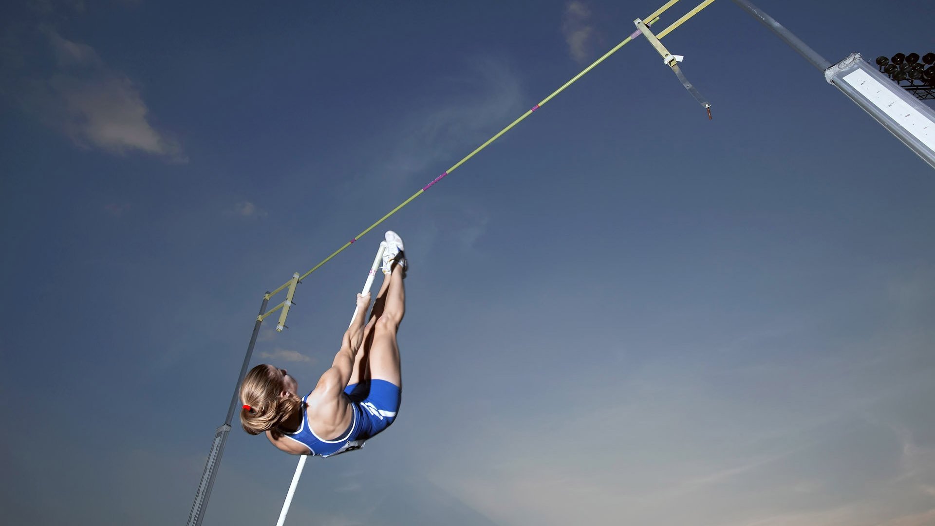欧联惨案,英超豪门的亏损困局